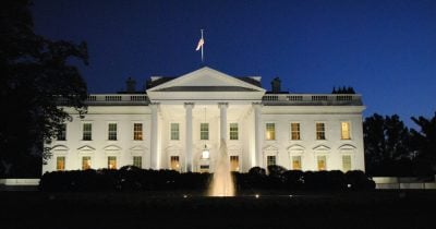 Trump to sign executive order penalizing banks for discriminating against crypto firms
