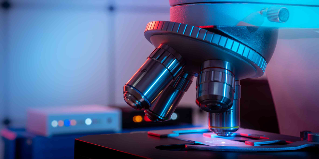 microscope shutterstock gID 7