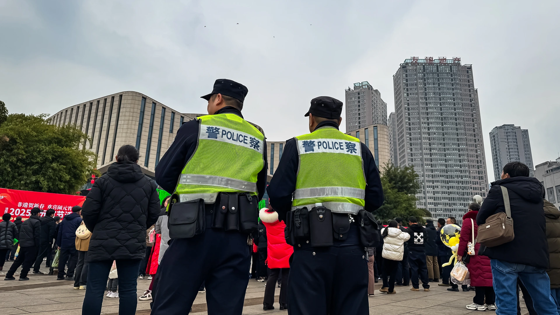 China jails 5 USDT cover