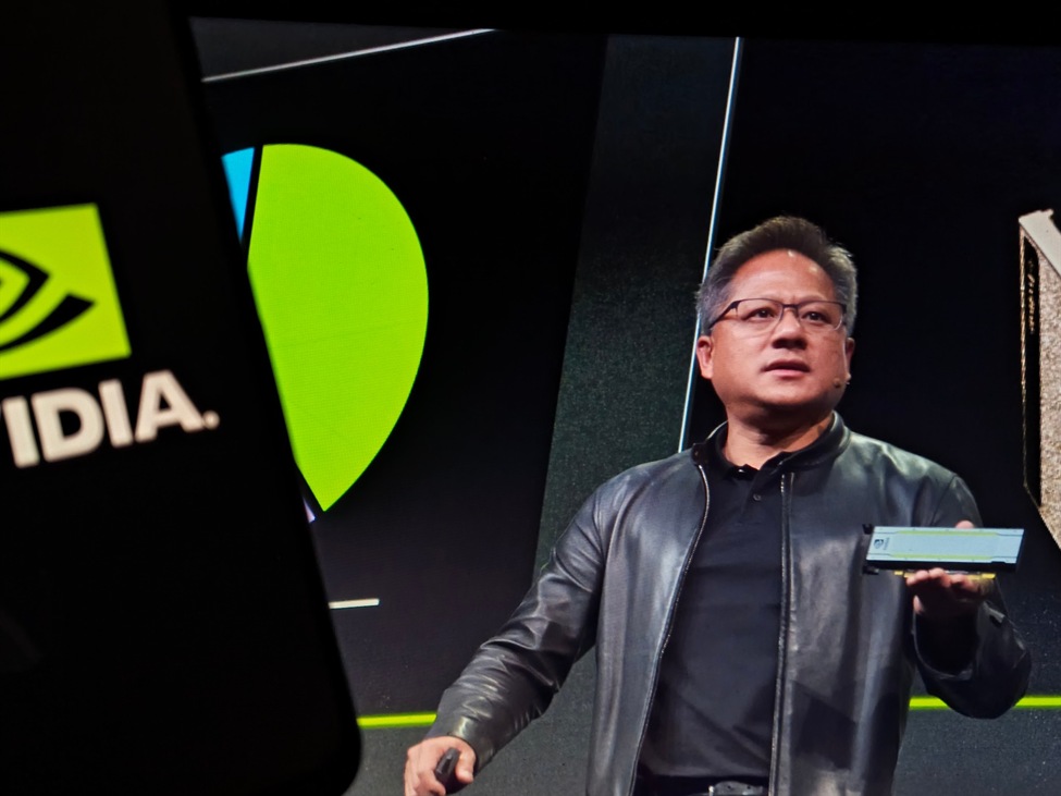 NVIDIA20CEO20and20our20buy20the20dip2C20sell20the20rip id edd88ae9 8fcf 437e 9dc4 5b15369b8b4e size975