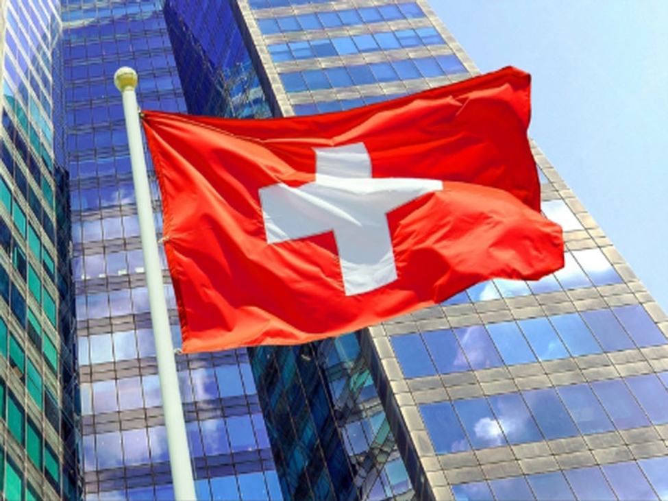 Switzerland20Flag20CBD id fa20a667 2599 48c5 8023 312822c4444c size975