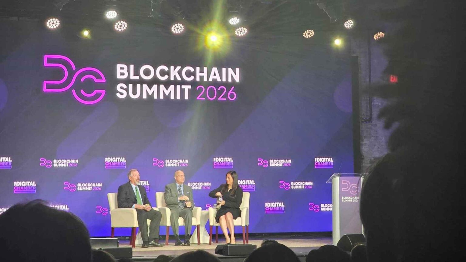 Former CFTC Chairman Chris Giancarlo Warns Digital Dollar May Reapply Surveillance Laws, Caroline Pham Backs Blockchain ‘Smart Money’