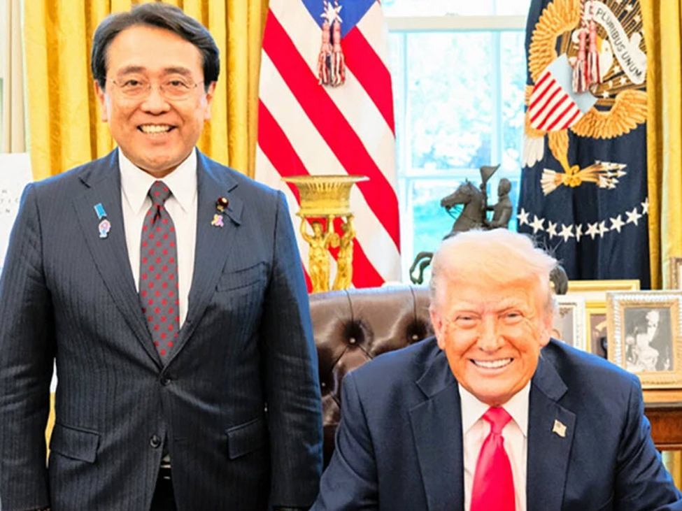 Akazawa20Trump id 9efe2ab7 7d02 45b9 a2c7 07b337e5eb77 size975