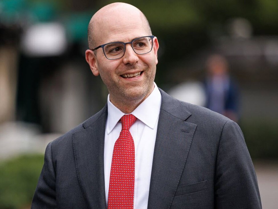 Fed policymaker Miran: I think it is appropriate to cut interest rates